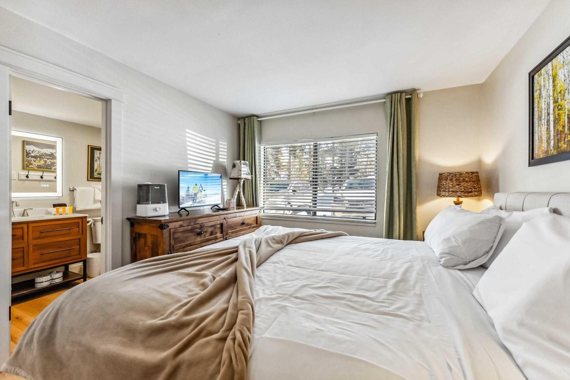 Breckenridge Condo Steps From Main Street And Peak 9 Екстериор снимка